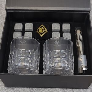 Diamond Crown Whiskey Glass Set with Ice Stones